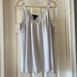 Off white/grey flowy top